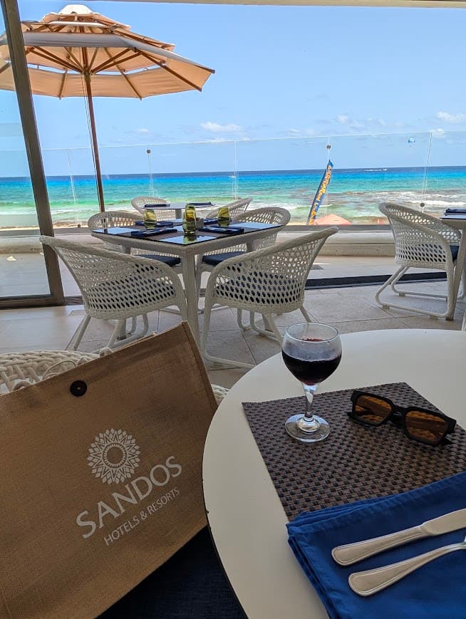 Jan Vilaca Discovers Mexico's Wildlife-Rich Sandos Resorts